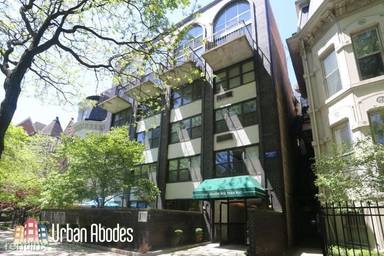 Main picture of 1446 N Dearborn St