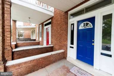 Main picture of 2427 Linden Ave