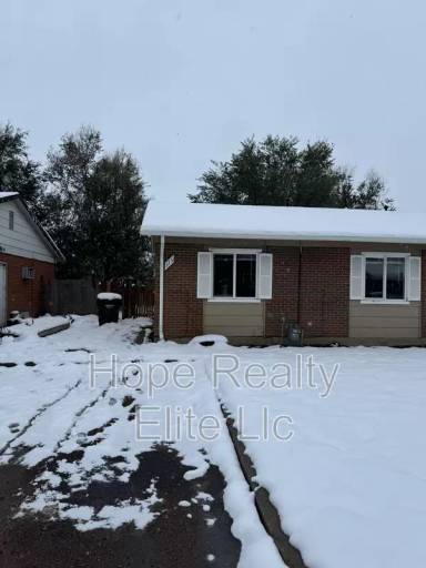 Main picture of 375 Fairway S