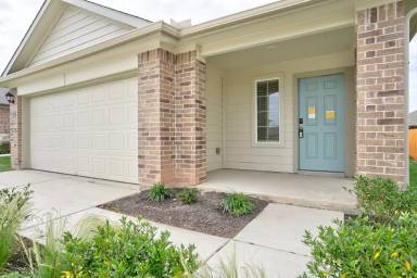 Main picture of 121 Roanwood Dr