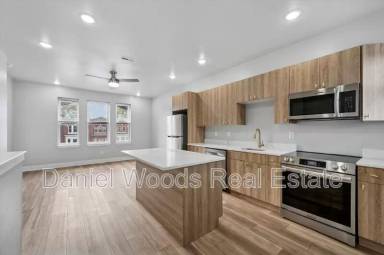 Main picture of 1149 S 52nd St