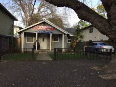 Main picture of 333 Oak St
