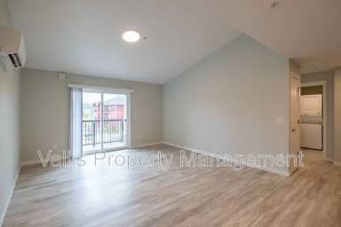 Main picture of 13001 S Cromptons Ln