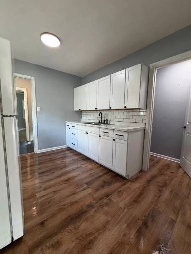Main picture of 644 N 9th Ave
