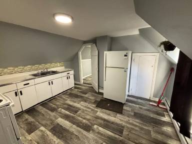 Main picture of 171 Washington St