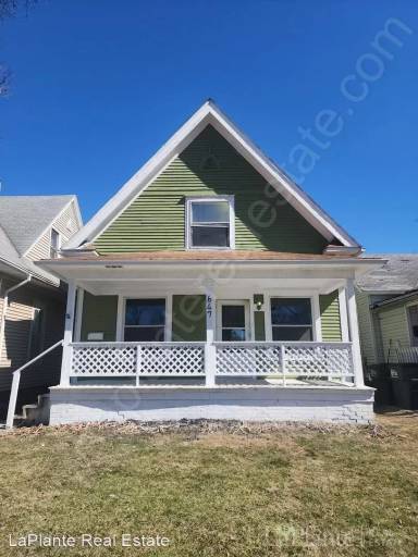 Main picture of 647 Prentice Ave