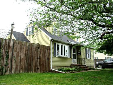 Main picture of 208 Arundel Rd