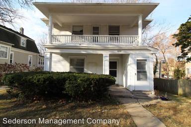 Main picture of 4008 Charlotte St