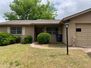 Main picture of 2113 S Birmingham Ct