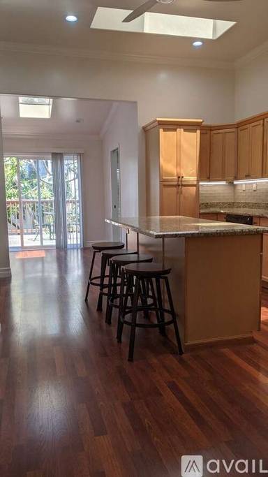 Main picture of 2674 22nd St