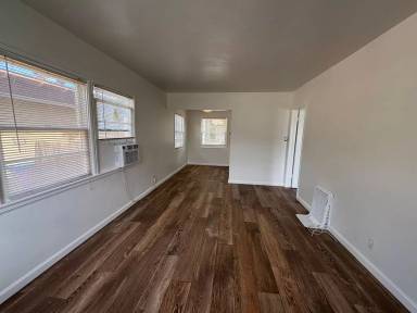 Main picture of 443 W McKinley Ave