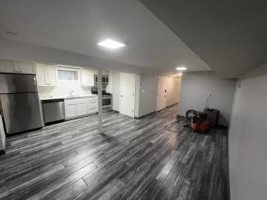 Main picture of 710 Polonia Ave