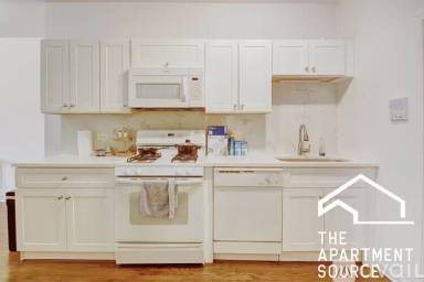 Main picture of 2724 W Logan Blvd