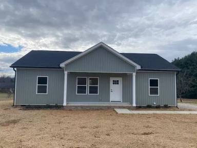 Main picture of 115 Heath Ln