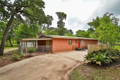 Main picture of 30115 Misty Meadow Dr