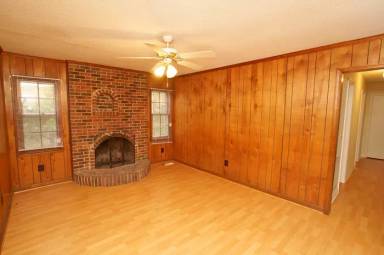 Main picture of 5201 McCormick Rd