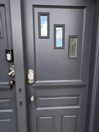 Main picture of 3921 Iowa Ave