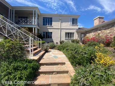 Main picture of 805 1/5 N Poinsettia Pl