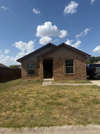 Main picture of 5313 Anderson St