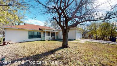 Main picture of 1802 Fairview Dr