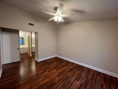 Main picture of Spyglass Point Condominiums