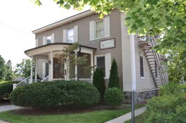 Main picture of 416 S 5th Ave