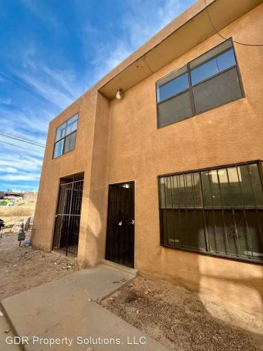 Main picture of 1928 Buena Vista Dr SE