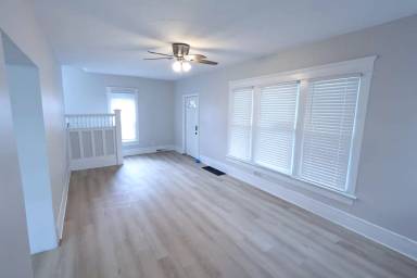 Main picture of 686 East Ave
