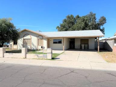 Main picture of 6738 W Georgia Ave