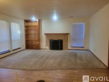 Main picture of 8123 NW 120th St