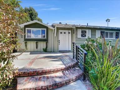 Main picture of 5036 Dumont Pl
