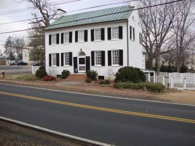Main picture of 300 W Washington St