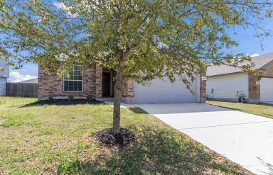 Main picture of 741 Great Oaks Dr