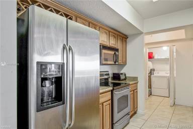 Main picture of Keystone Park Condo