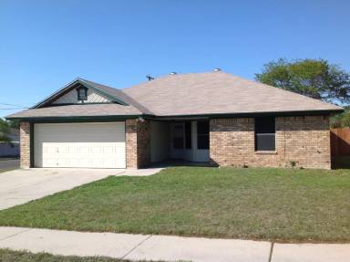 Main picture of 318 Saddle Dr