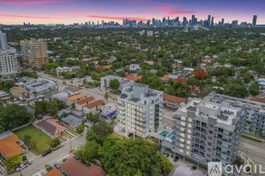 Main picture of 2550 SW 27th Ave