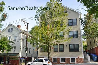 Main picture of 298 Wickenden St