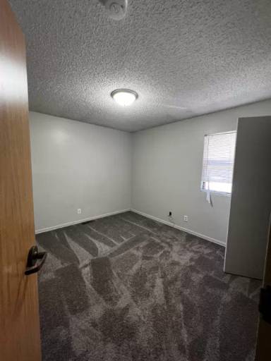 Main picture of 4821 S 30th St