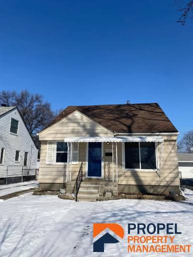 Main picture of 2076 Leblanc St