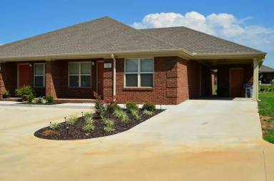 Main picture of 302 Simonaki Way