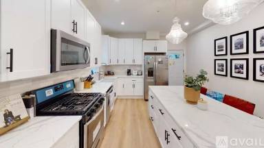 Main picture of 12 York St