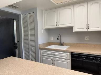 Main picture of 2409 SE 15th Ave