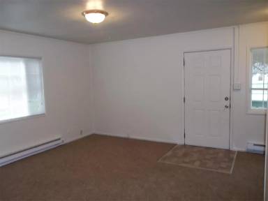 Main picture of 312 SE 100th Ave
