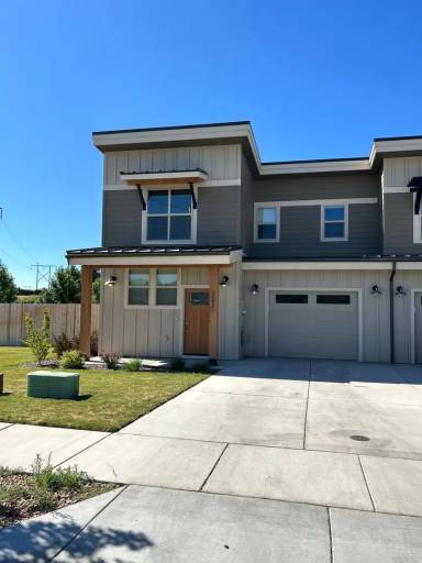 Main picture of 3602 SW Badger Ave