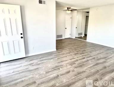 Main picture of 4549 Greenholme Dr
