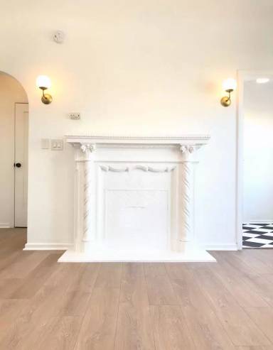 Main picture of 4453 W 4th St