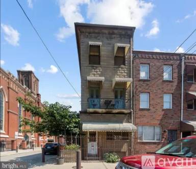 Main picture of 921 Christian St