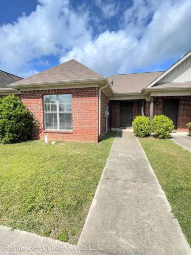 Main picture of 501 Castlebury Ln