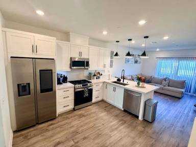 Main picture of 2052 Vela Ln