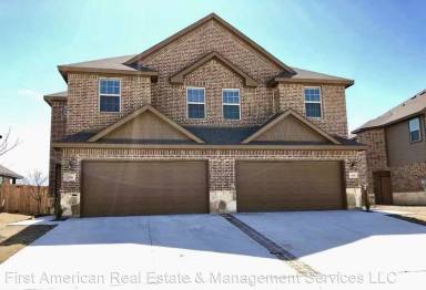 Main picture of 1002 W Sierra Vista Ct